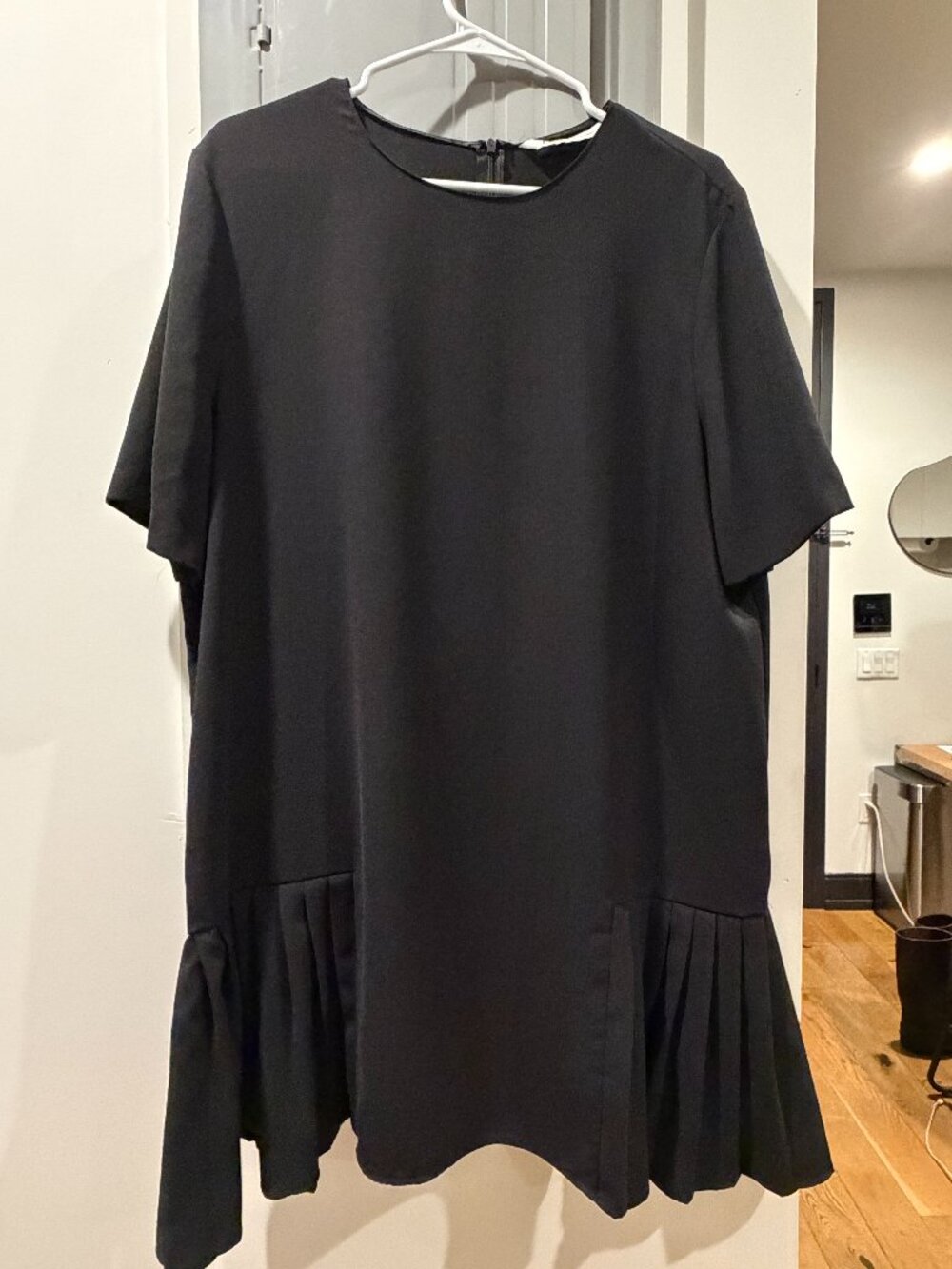 Zara Black Pleated Hem Shift Mini Dress Short Sleeve Drop Waist Size XXL